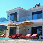 Maura-lefkada Нидри