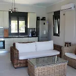 Maura-lefkada Вилла Нидри